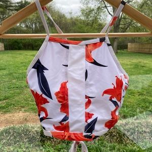 Swimsuit top never worn